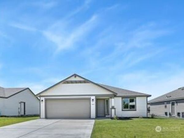 312 N Montana Street , Moses Lake, WA 98837