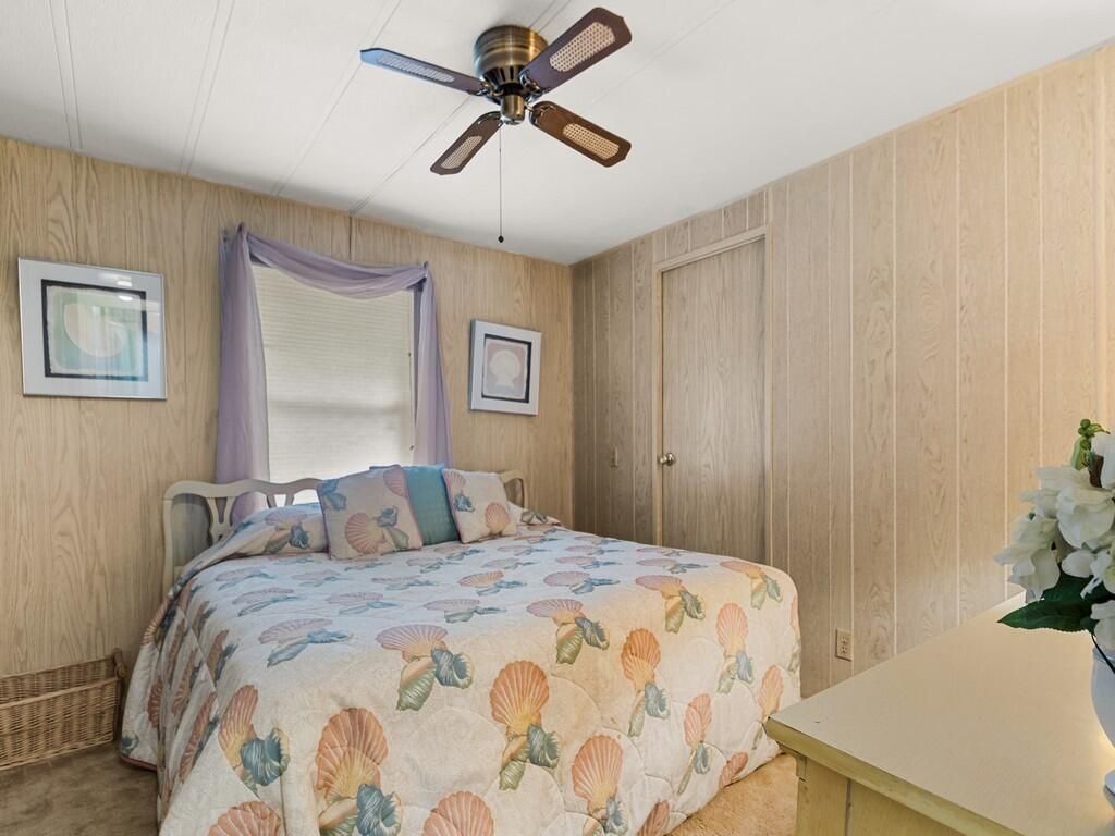 4800 SE Federal Highway, Stuart, FL 34994 Photo