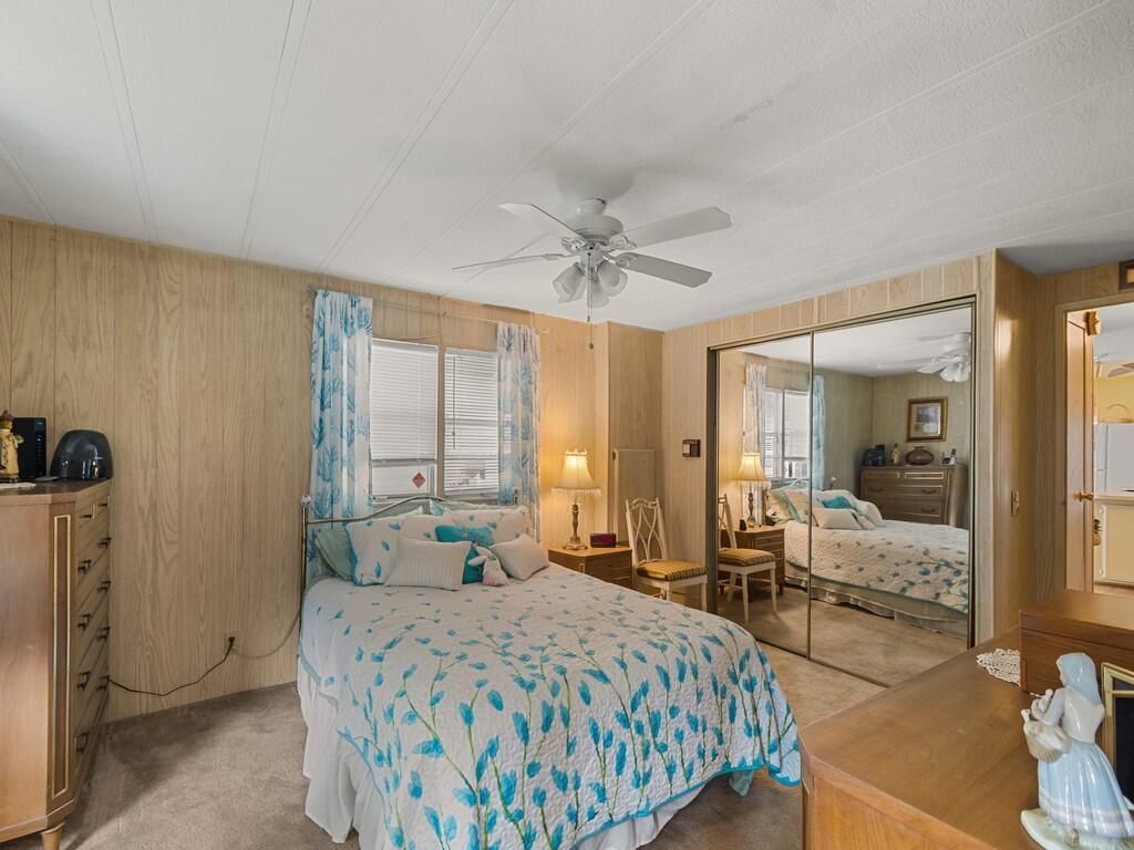 4800 SE Federal Highway, Stuart, FL 34994 Photo