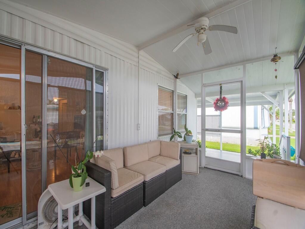 4800 SE Federal Highway, Stuart, FL 34994 Photo