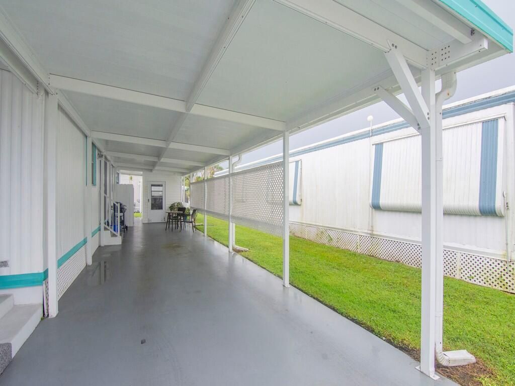 4800 SE Federal Highway, Stuart, FL 34994 Photo