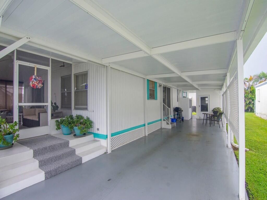 4800 SE Federal Highway, Stuart, FL 34994 Photo