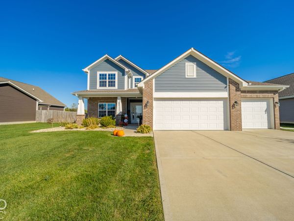 493 N Crystal Drive , Fortville, IN 46040