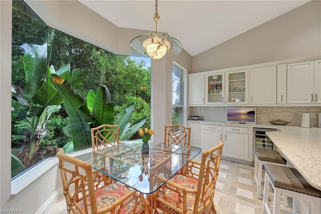 265 Colonade Cir , Unit 2703, Naples, FL 34103 Photo