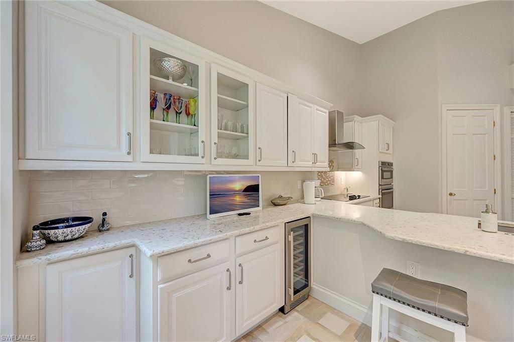 265 Colonade Cir , Unit 2703, Naples, FL 34103 Photo