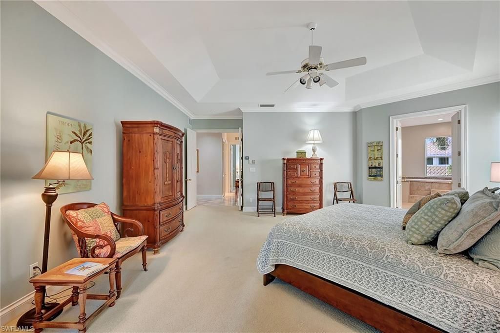 265 Colonade Cir , Unit 2703, Naples, FL 34103 Photo