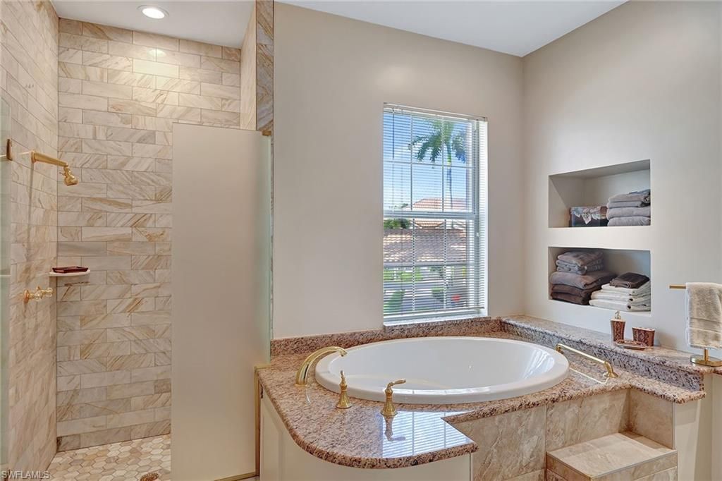 265 Colonade Cir , Unit 2703, Naples, FL 34103 Photo