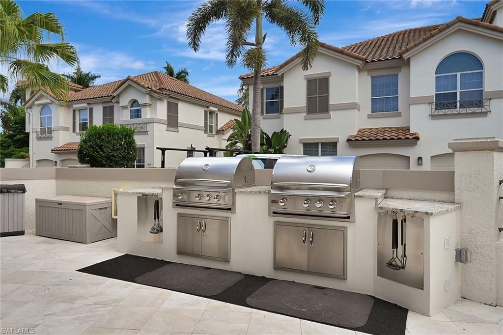 265 Colonade Cir , Unit 2703, Naples, FL 34103 Photo