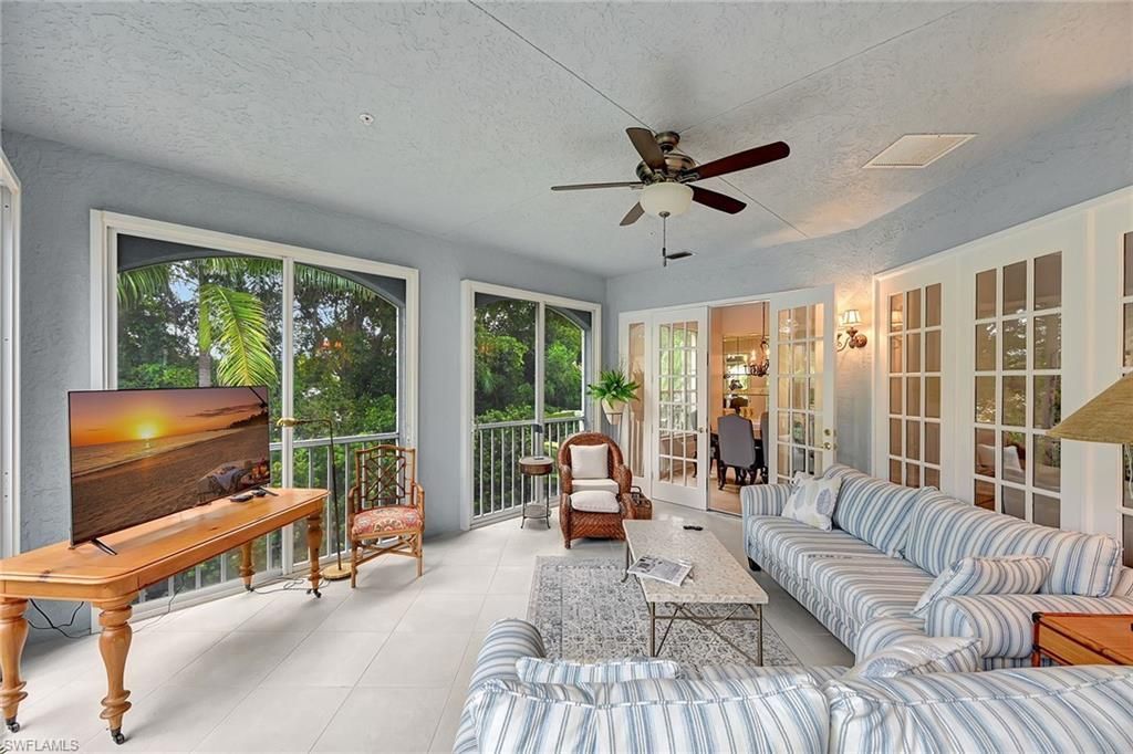 265 Colonade Cir , Unit 2703, Naples, FL 34103 Photo