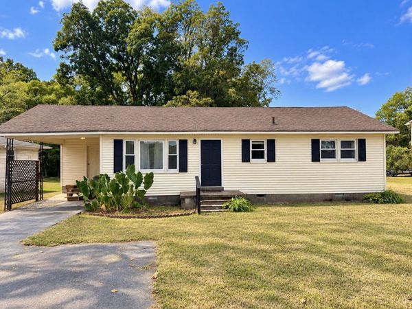 2125 W Gaines St , Lawrenceburg, TN 38464
