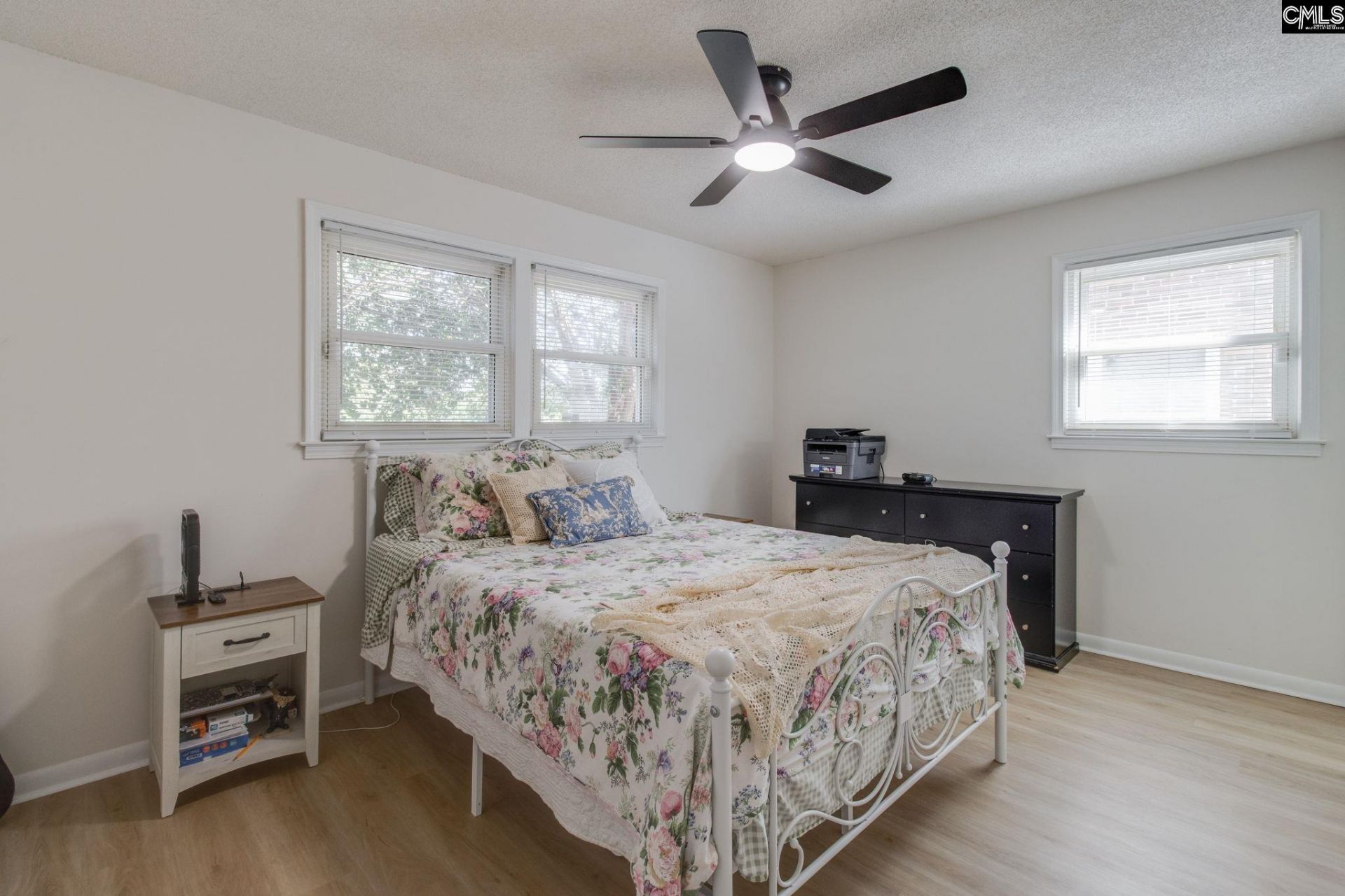 213 Crestmore Drive  Photo 13