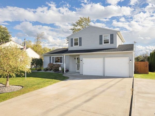 6102 Gaspe Lane, Cicero, NY 13039