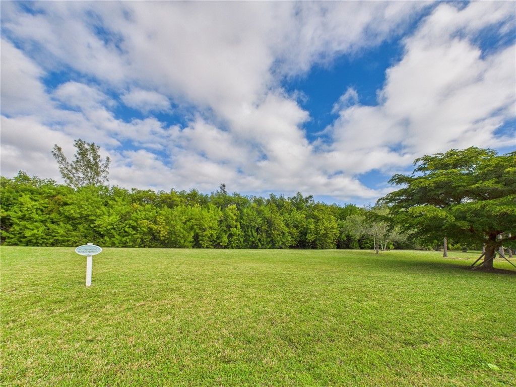112 Sandpointe Drive , Vero Beach, FL 32963 Photo