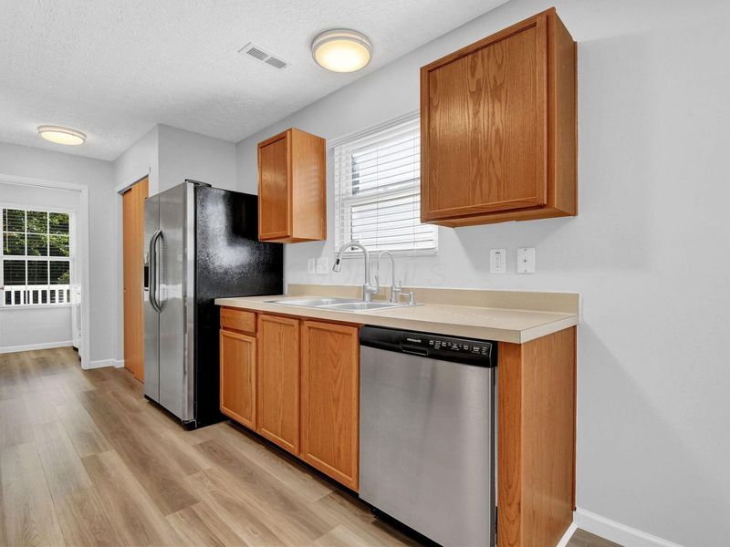7764 Jefferson Run , Unit 98, Blacklick, OH 43004 Photo 13