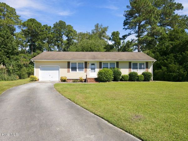 107 Poplar Road, Havelock, NC 28532