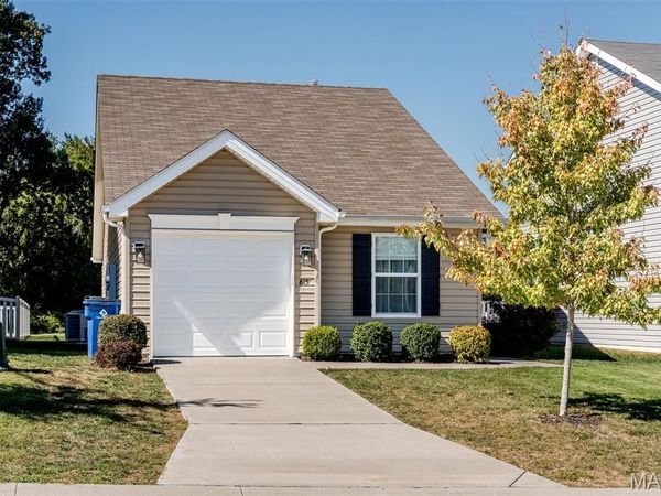 815 Locust Street , Washington, MO 63090