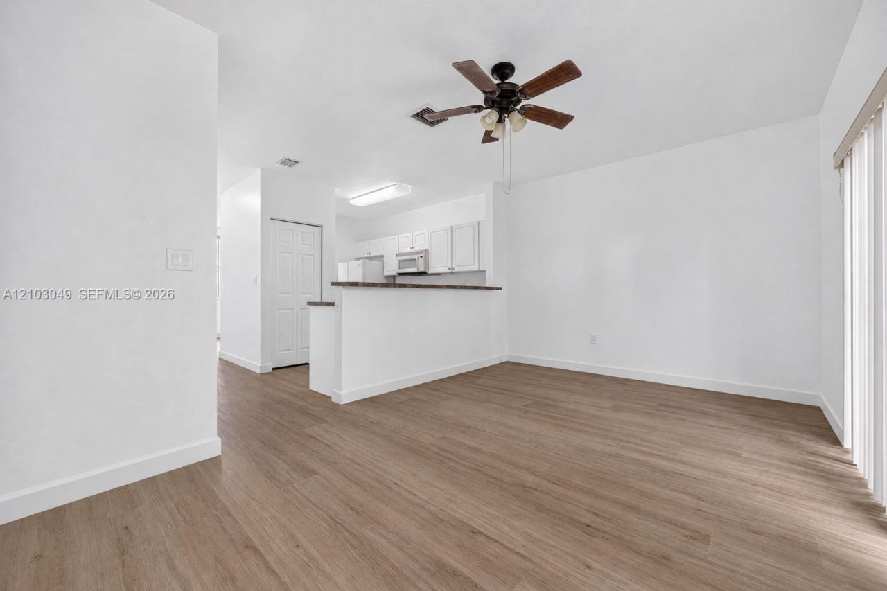 1650 NE 33rd Rd , Unit 112-10, Homestead, FL 33033 Photo
