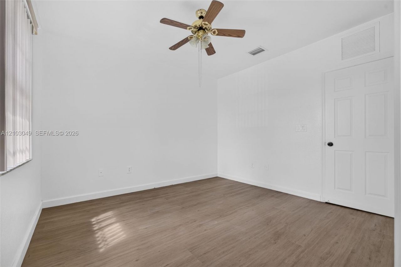 1650 NE 33rd Rd , Unit 112-10, Homestead, FL 33033 Photo
