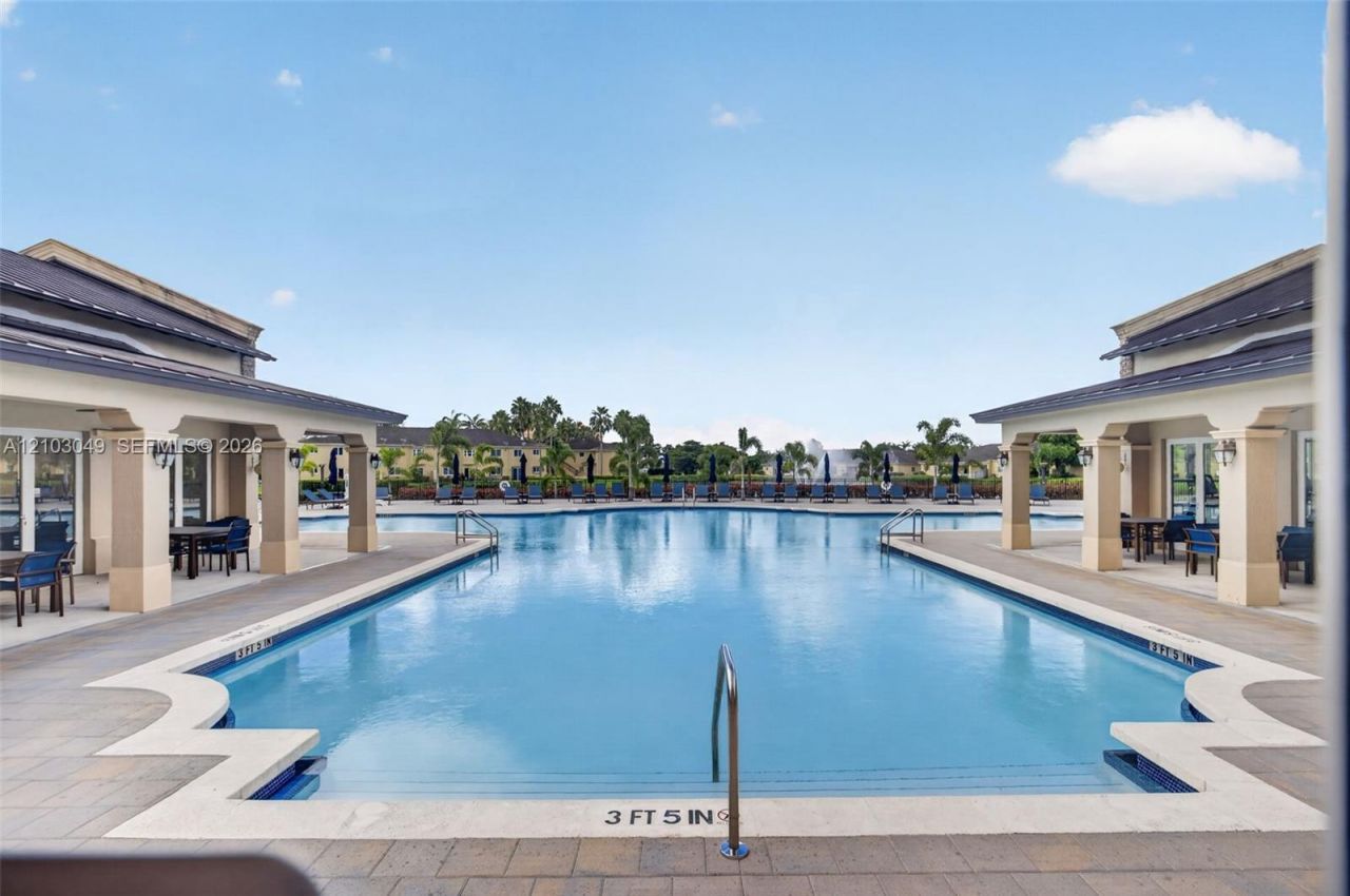 1650 NE 33rd Rd , Unit 112-10, Homestead, FL 33033 Photo