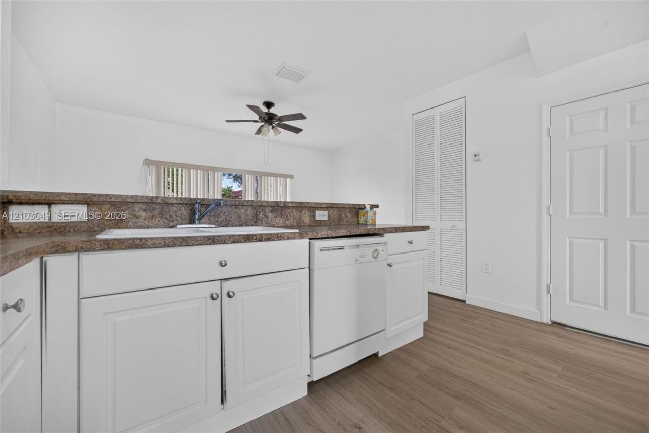 1650 NE 33rd Rd , Unit 112-10, Homestead, FL 33033 Photo