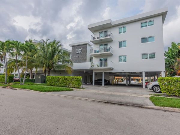 3755 NE 167th St , Unit 6, North Miami Beach, FL 33160