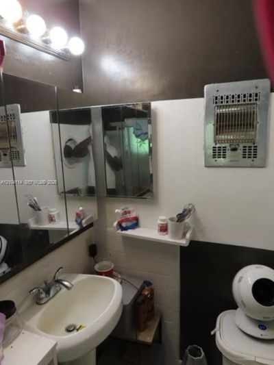 4871 NW 42nd Ct, Lauderdale Lakes, FL 33319 Photo