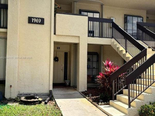 1969 SW 15th St , Unit 93, Deerfield Beach, FL 33442