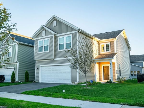2544 Talishot Road , Naperville, IL 60564