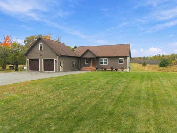 1094 Clinton Avenue , Benton, ME 04901