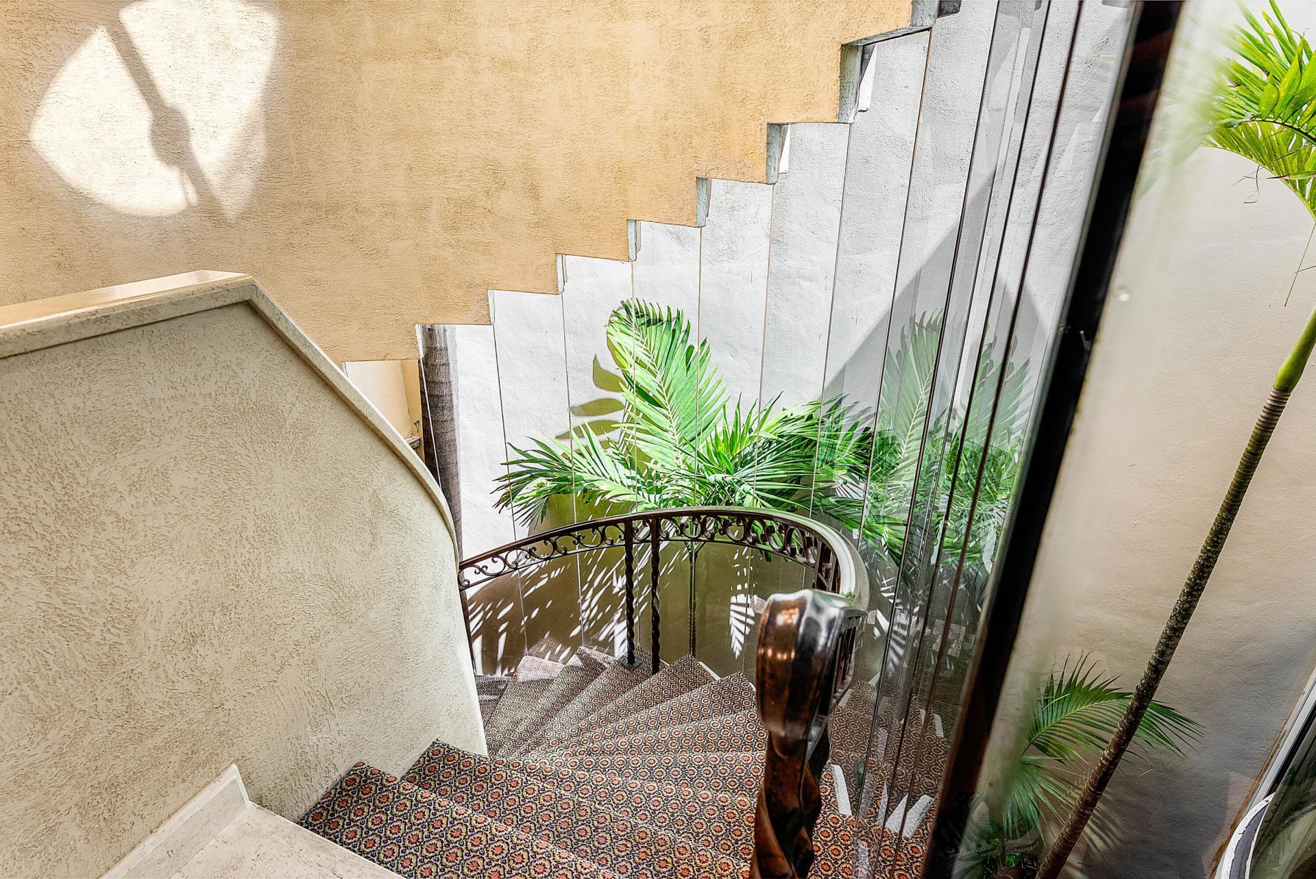 13 Sloans Curve Drive, Palm Beach, FL 33480 Photo