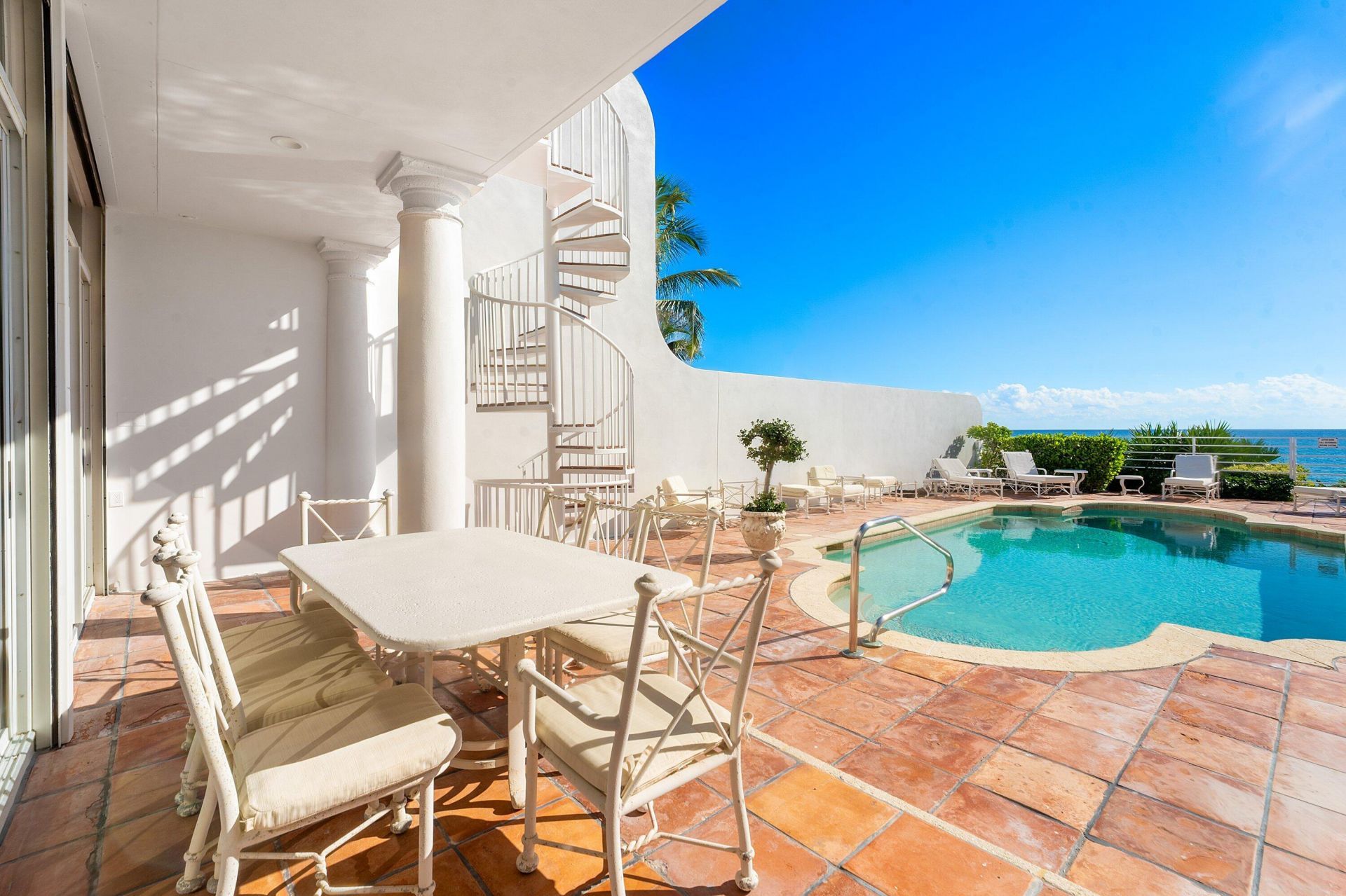 13 Sloans Curve Drive, Palm Beach, FL 33480 Photo