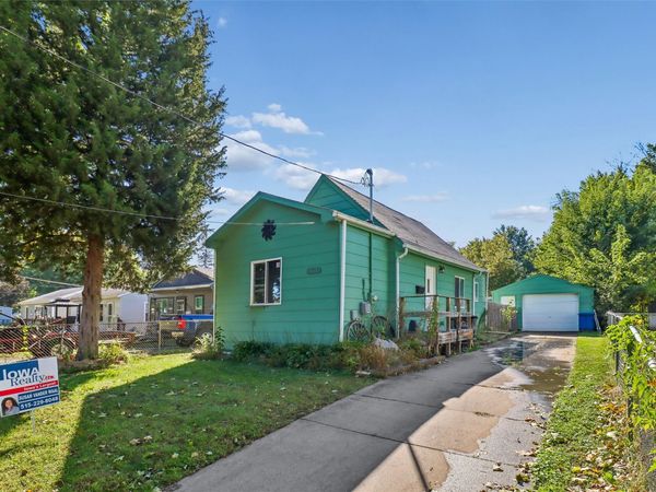 2711 Chicago Avenue, Des Moines, IA 50317