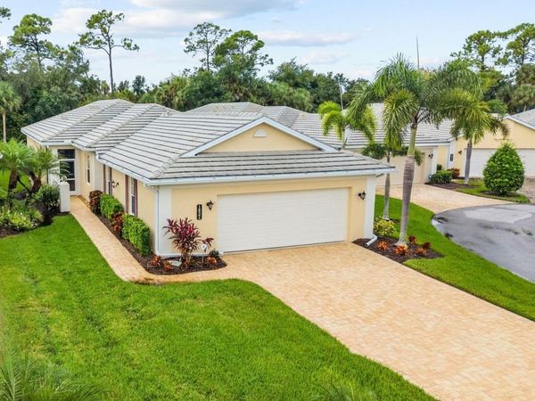1821 LANCASHIRE DRIVE , VENICE, FL 34293