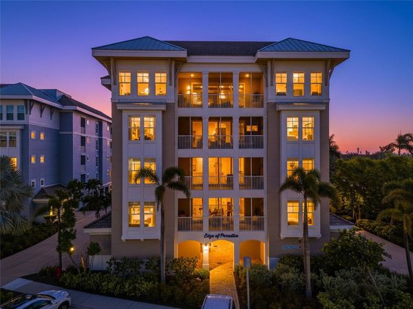 395 ARUBA CIRCLE , Unit 203, BRADENTON, FL 34209