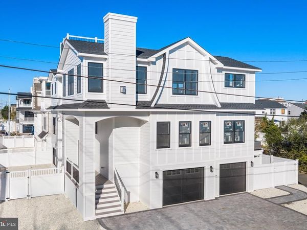 1 E 49TH STREET, LONG BEACH TWP, NJ 08008