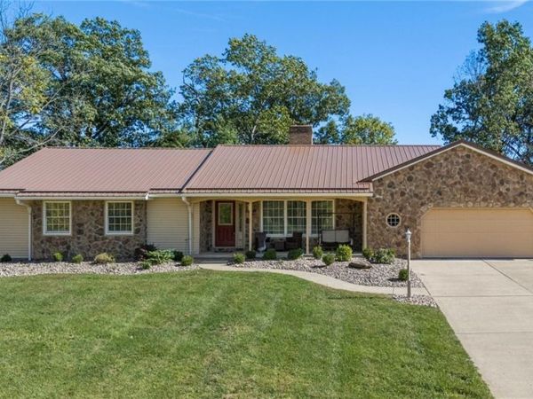 2574 E Newman Street , Zanesville, OH 43701