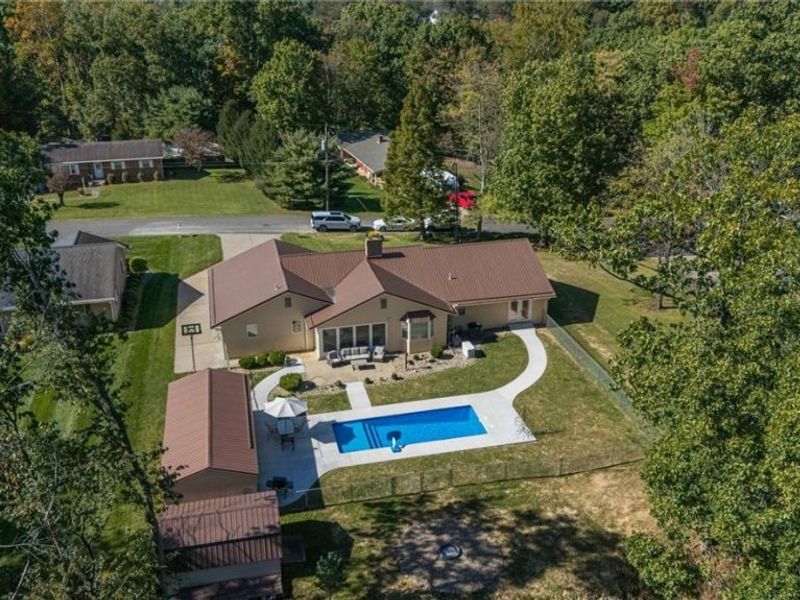 2574 E Newman Street , Zanesville, OH 43701 Photo 35