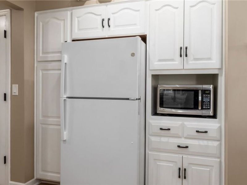2574 E Newman Street , Zanesville, OH 43701 Photo 6