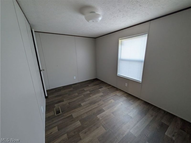140 Briarcliff Drive, Elyria, OH 44035 Photo 7
