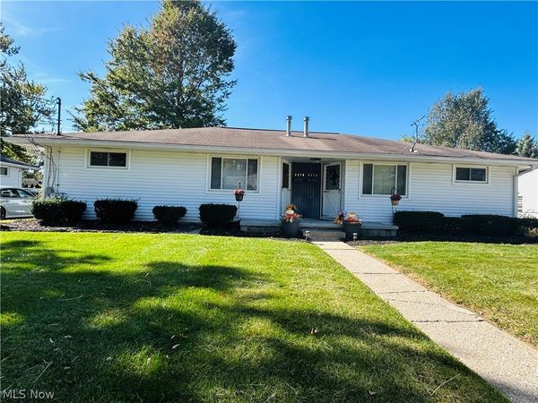 3370 W Bailey Road , Cuyahoga Falls, OH 44221
