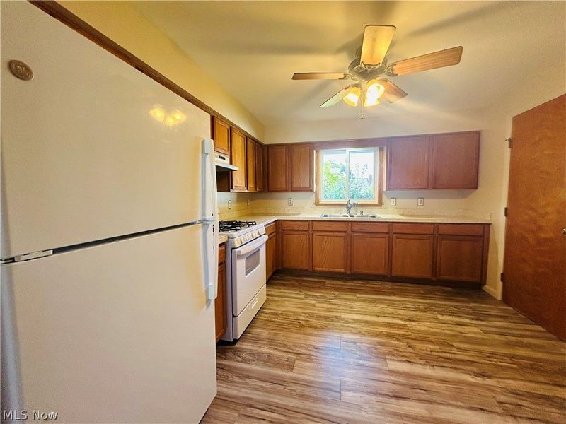 3370 W Bailey Road, Cuyahoga Falls, OH 44221 Photo 6