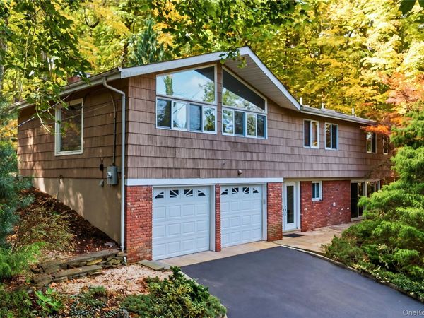 12 Sandy Hollow Road, Northport, NY 11768