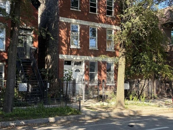 1834 W Erie Street , Chicago, IL 60622