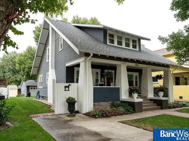 1319 8th Street, Aurora, NE 68818
