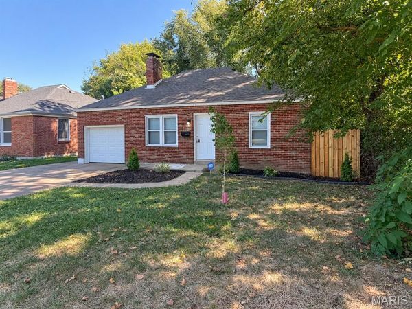 9920 Diamond Drive, St Louis, MO 63137