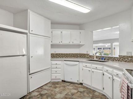 4660 W Leonesio Drive, Sun Valley, NV 89433 Photo
