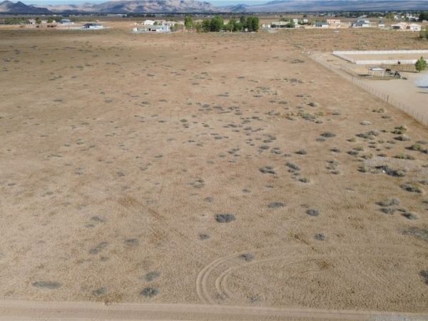 3191 S Big Sky Way , Pahrump, NV 89048