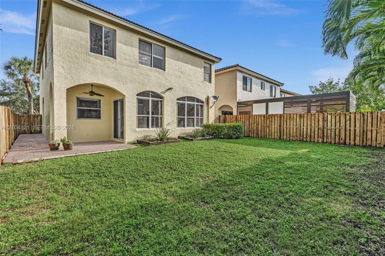 7792 NW 18th St , Pembroke Pines, FL 33024 Photo