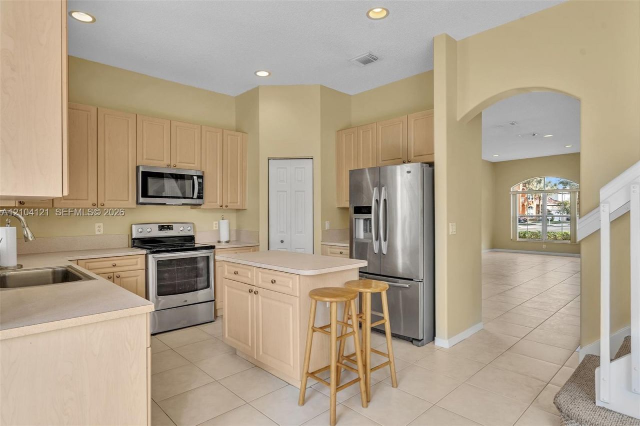 7792 NW 18th St , Pembroke Pines, FL 33024 Photo