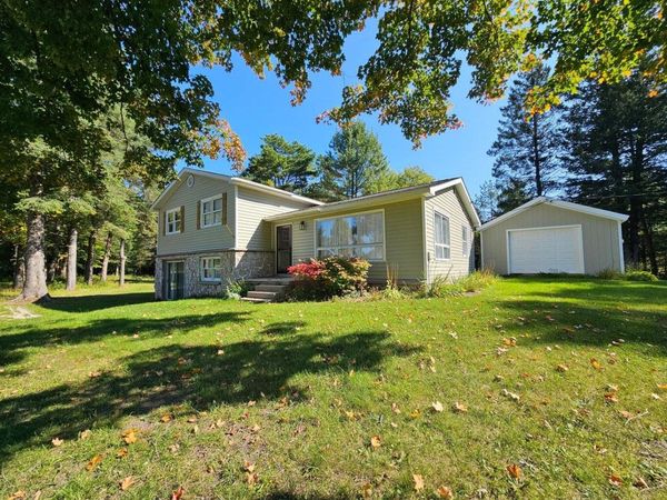 7961 Hurd Road, Naubinway, MI 49762